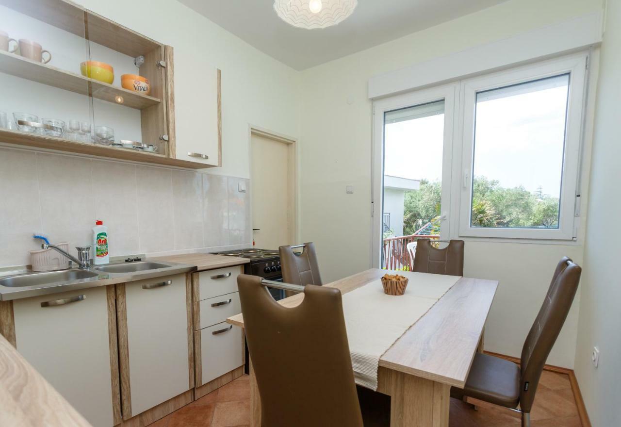 Apartman Jezevac Krk Town Exterior photo